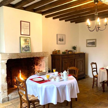 Le Moulin De Pasnel Bed & Breakfast Monteaux Eksteriør bilde