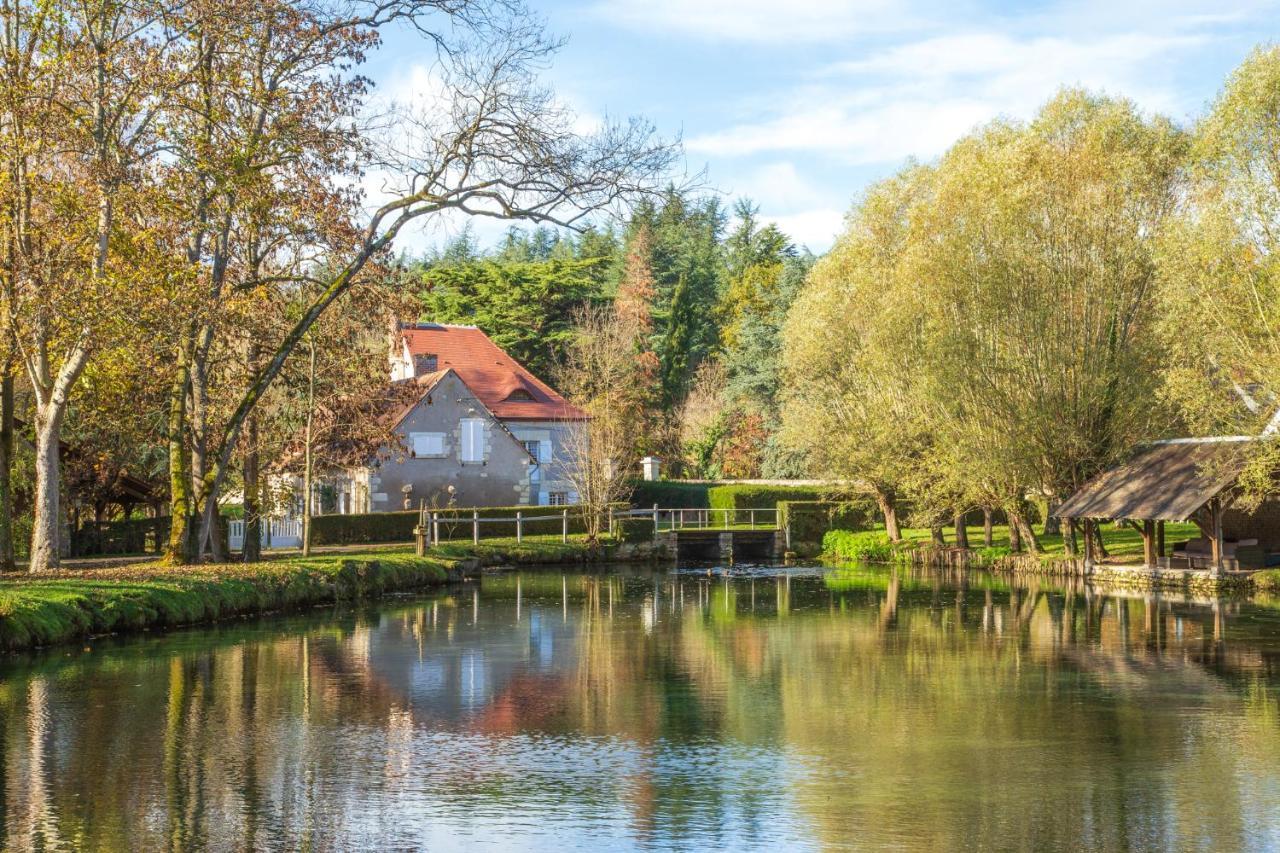 Le Moulin De Pasnel Bed & Breakfast Monteaux Eksteriør bilde